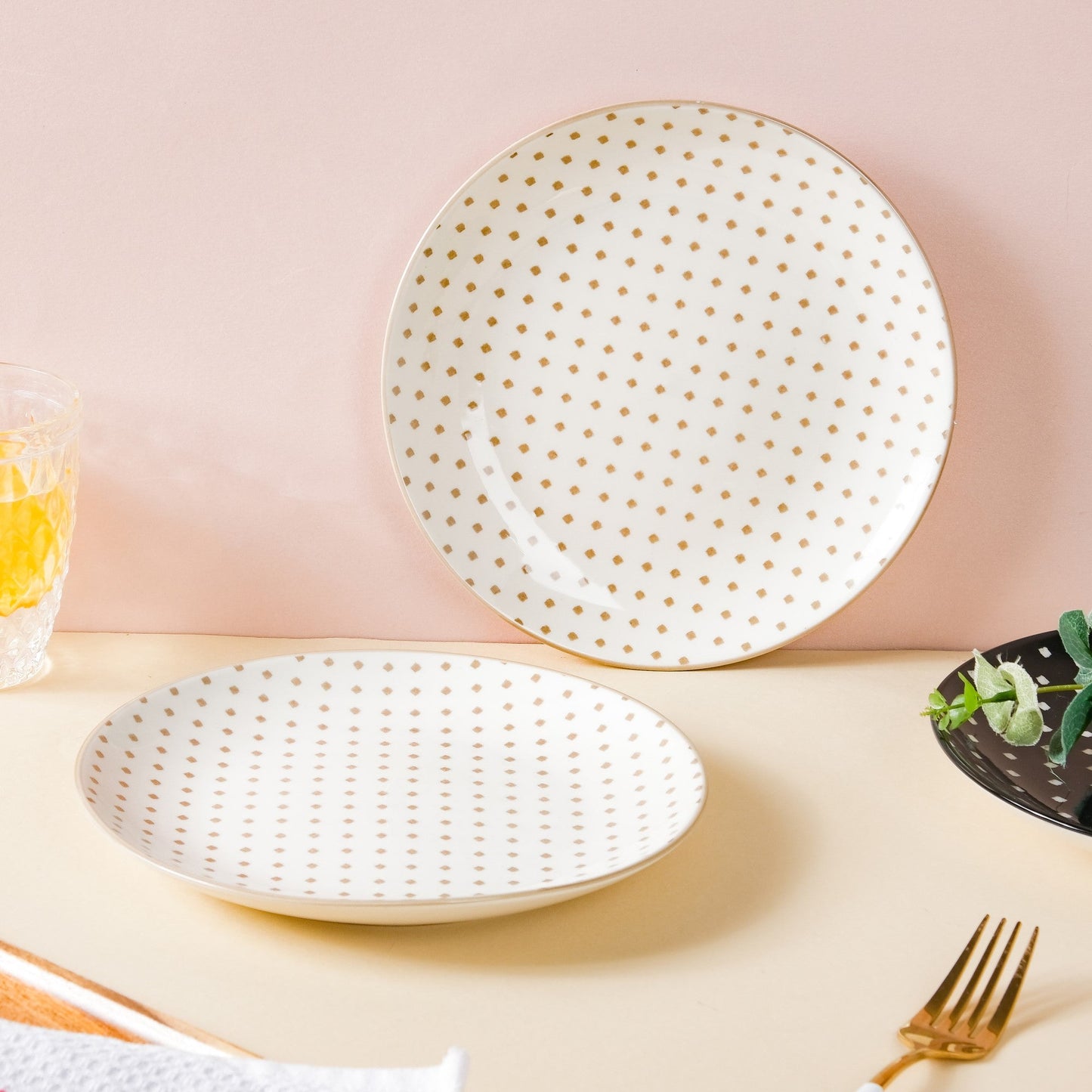 Retro White Ceramic Snack Plate 7.5 Inch Set Of 2