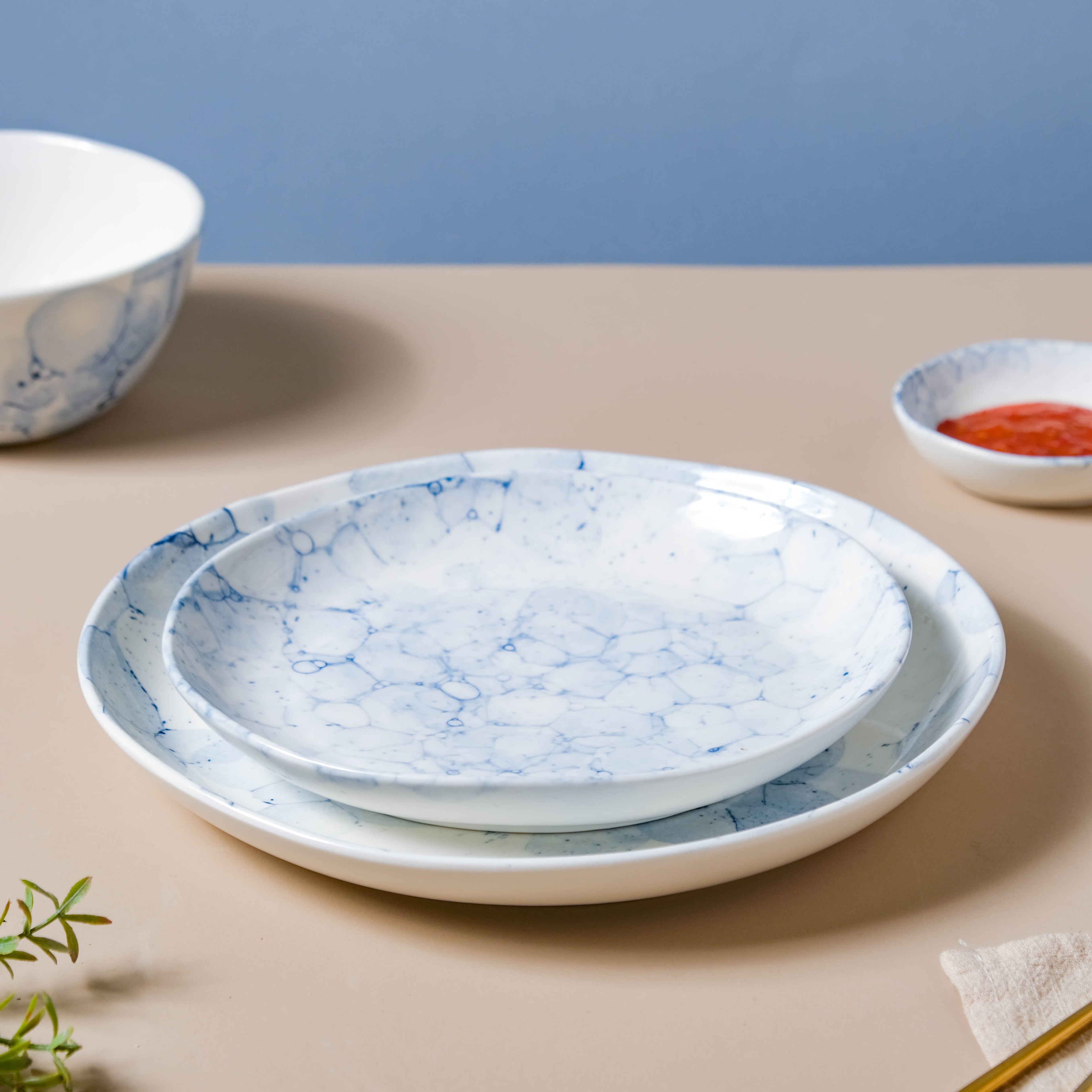 Amusant 35 Piece Dinner Set For 6