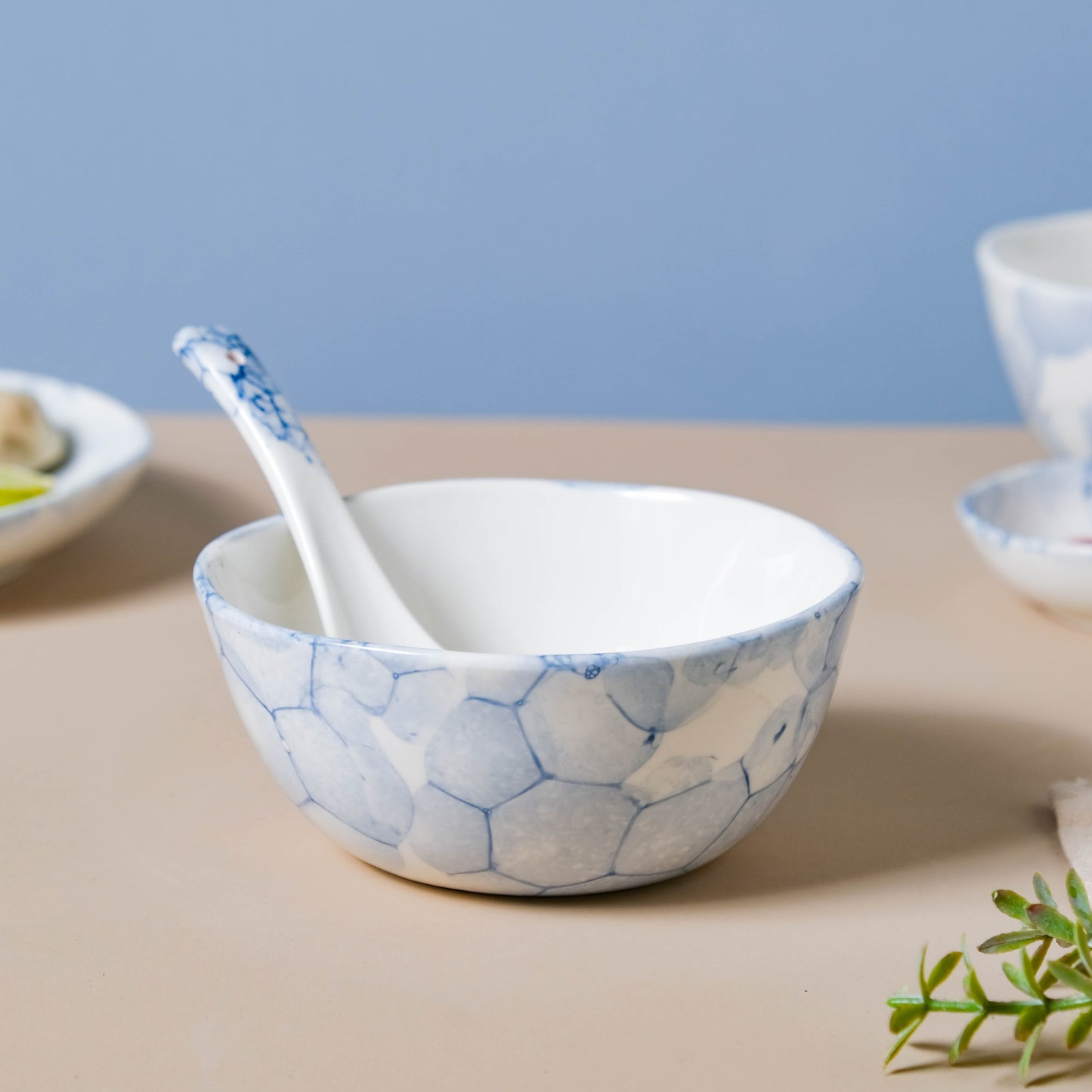 Amusant 35 Piece Dinner Set For 6