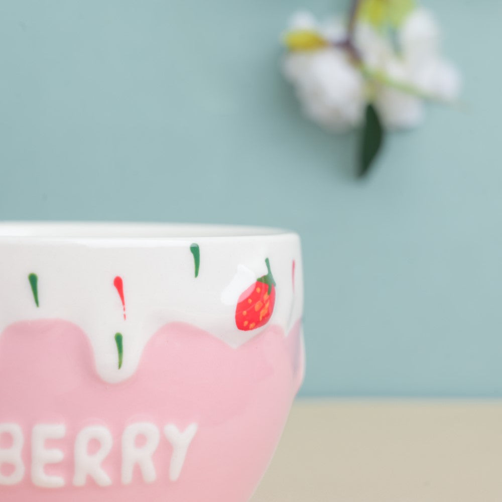 Light Pink Strawberry Side Bowl 400 ml