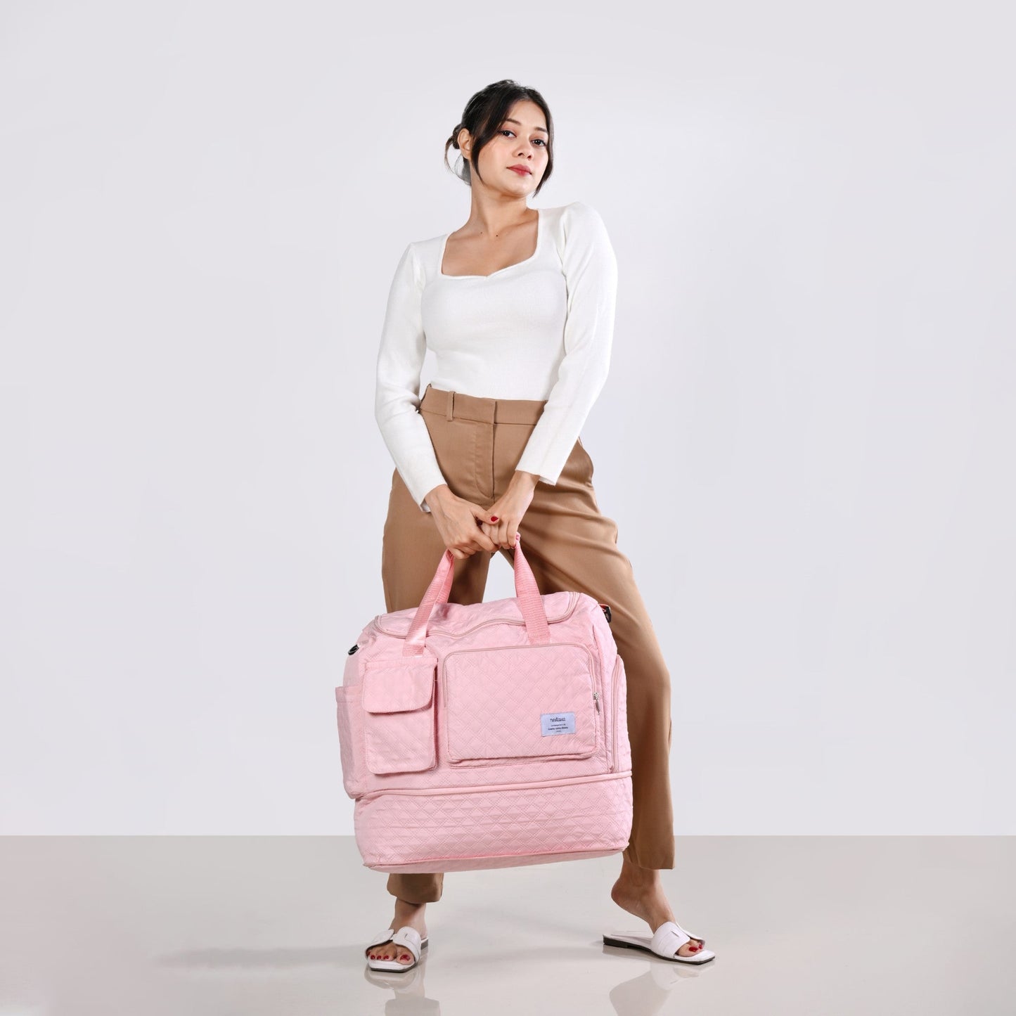 Dova Expandable Weekender Bag