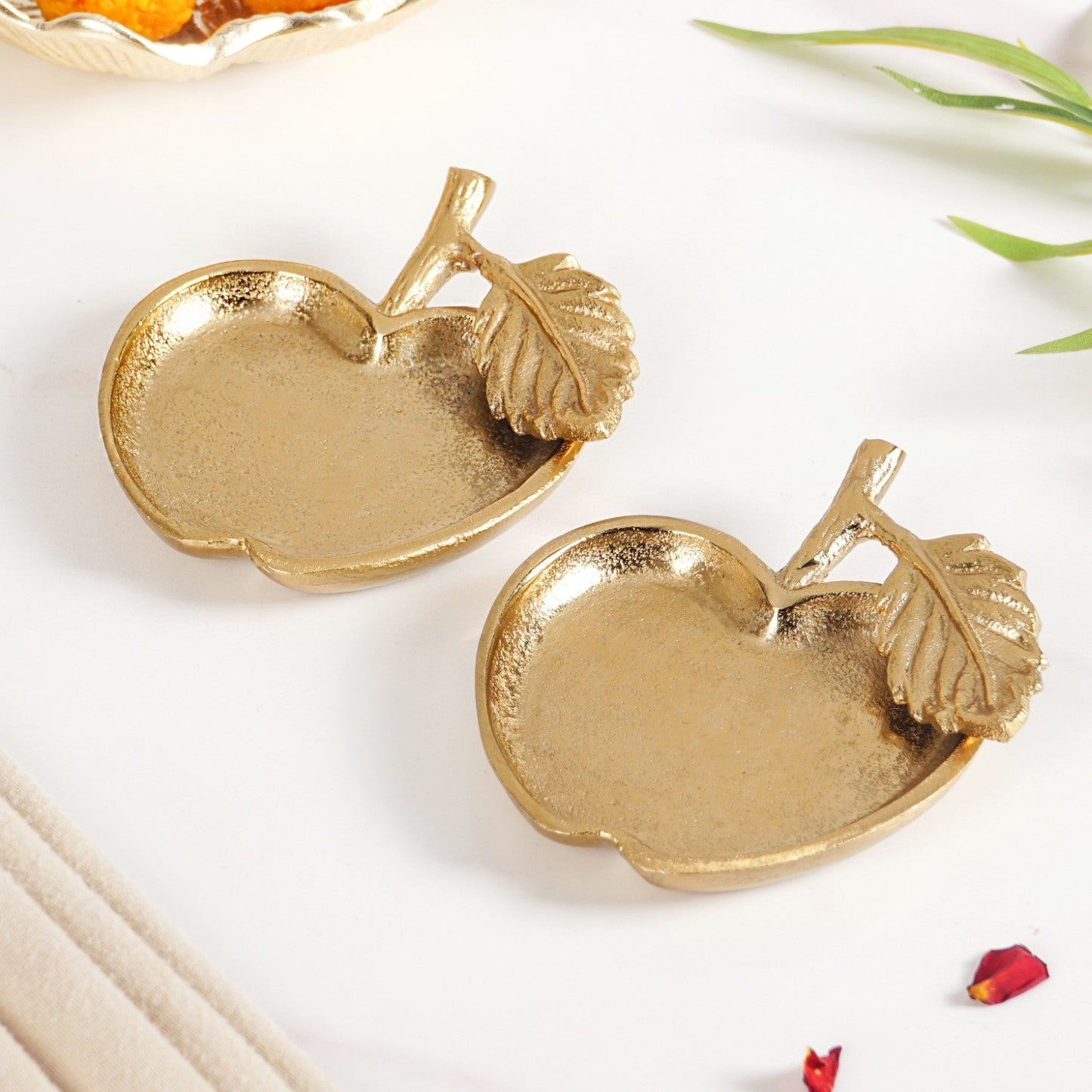 Eden Harvest Shiny Trinket Tray Set Of 2 In Festive Gift Box