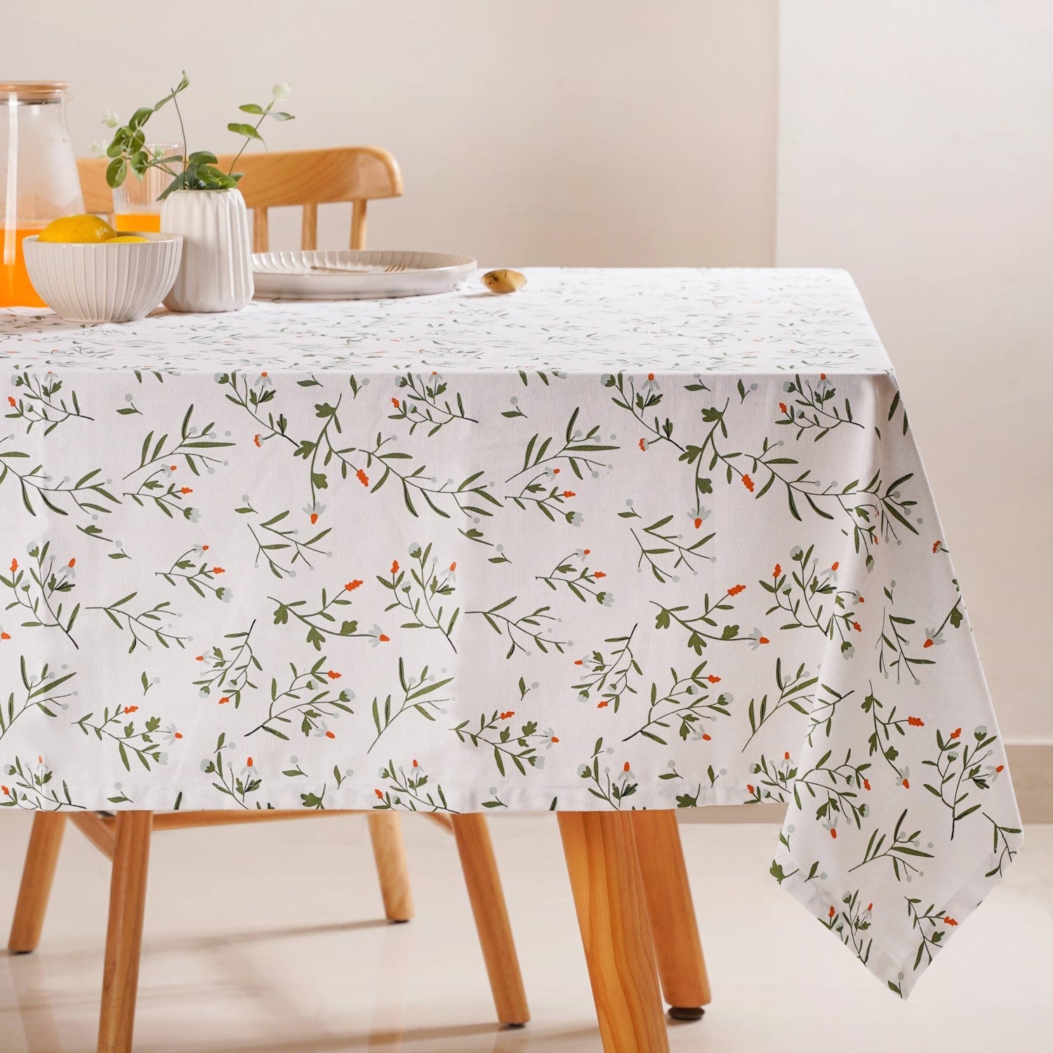 Arancia 8 Seater Floral Cotton Table Cover 274x152cm