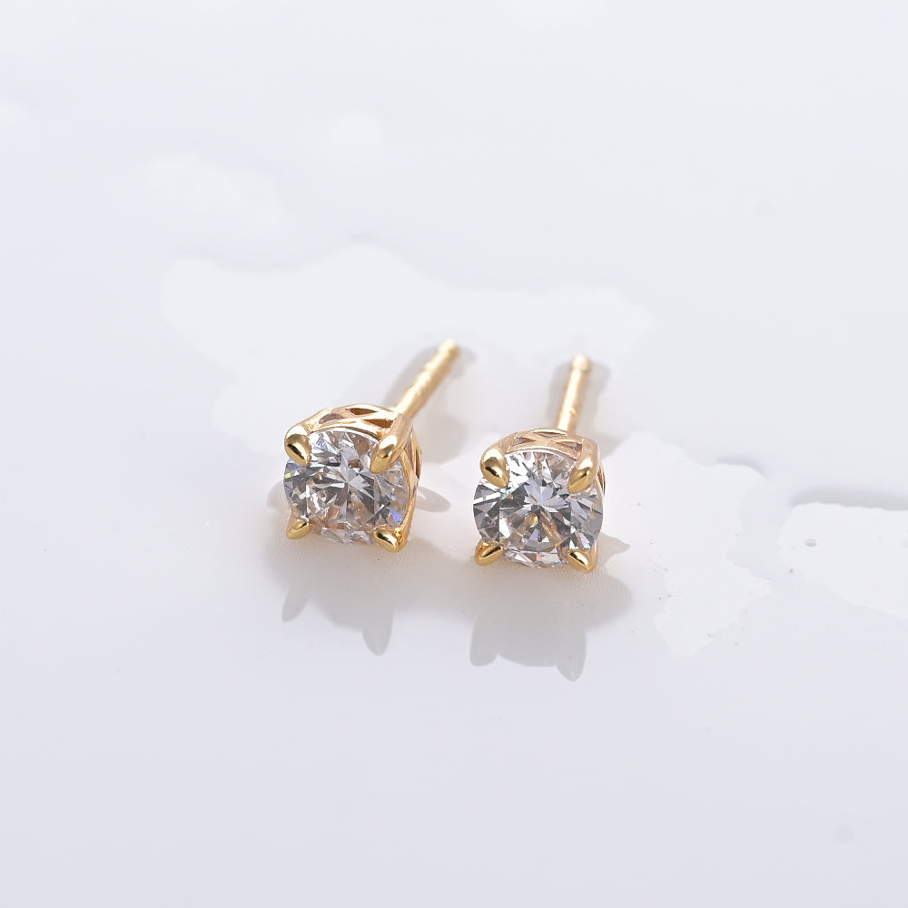 Round Brilliant Cut Diamond Stud Earrings