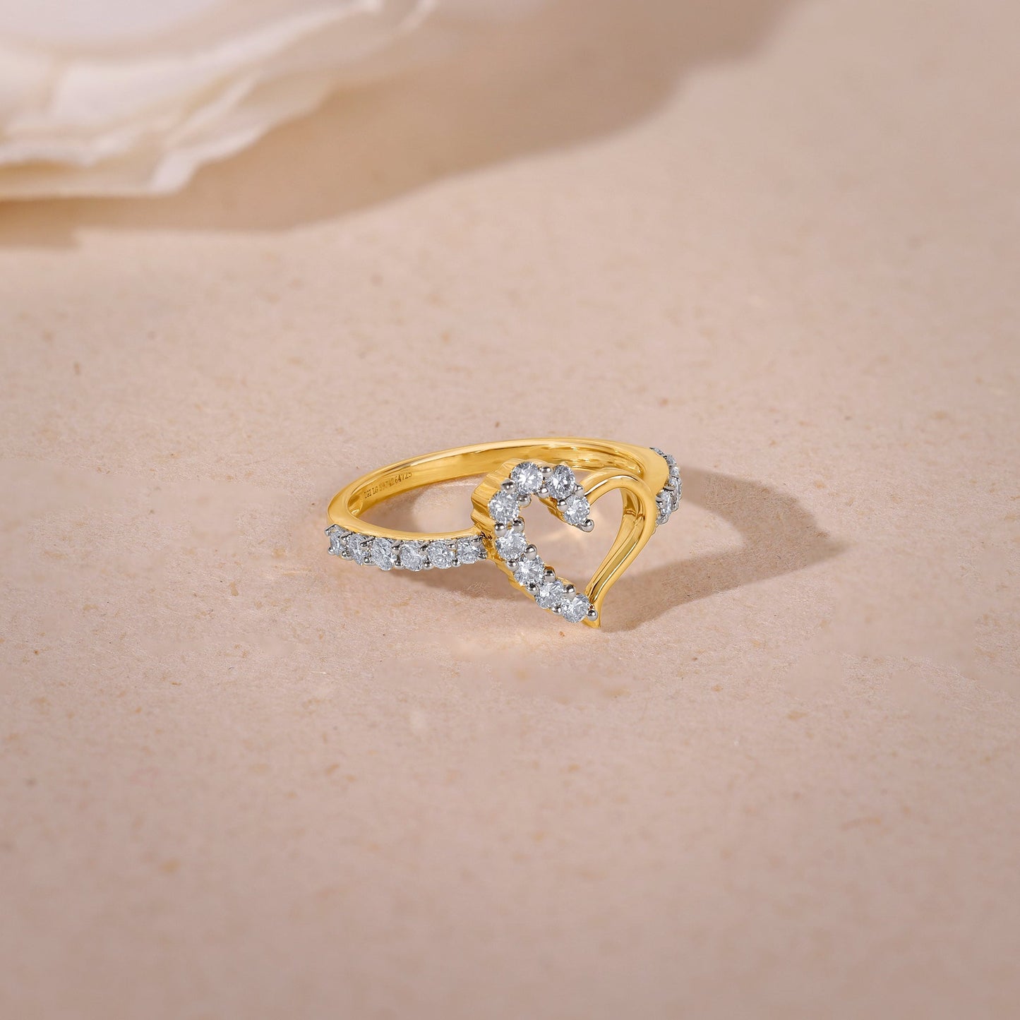 Gold Heartlight Lab Grown Diamond Ring