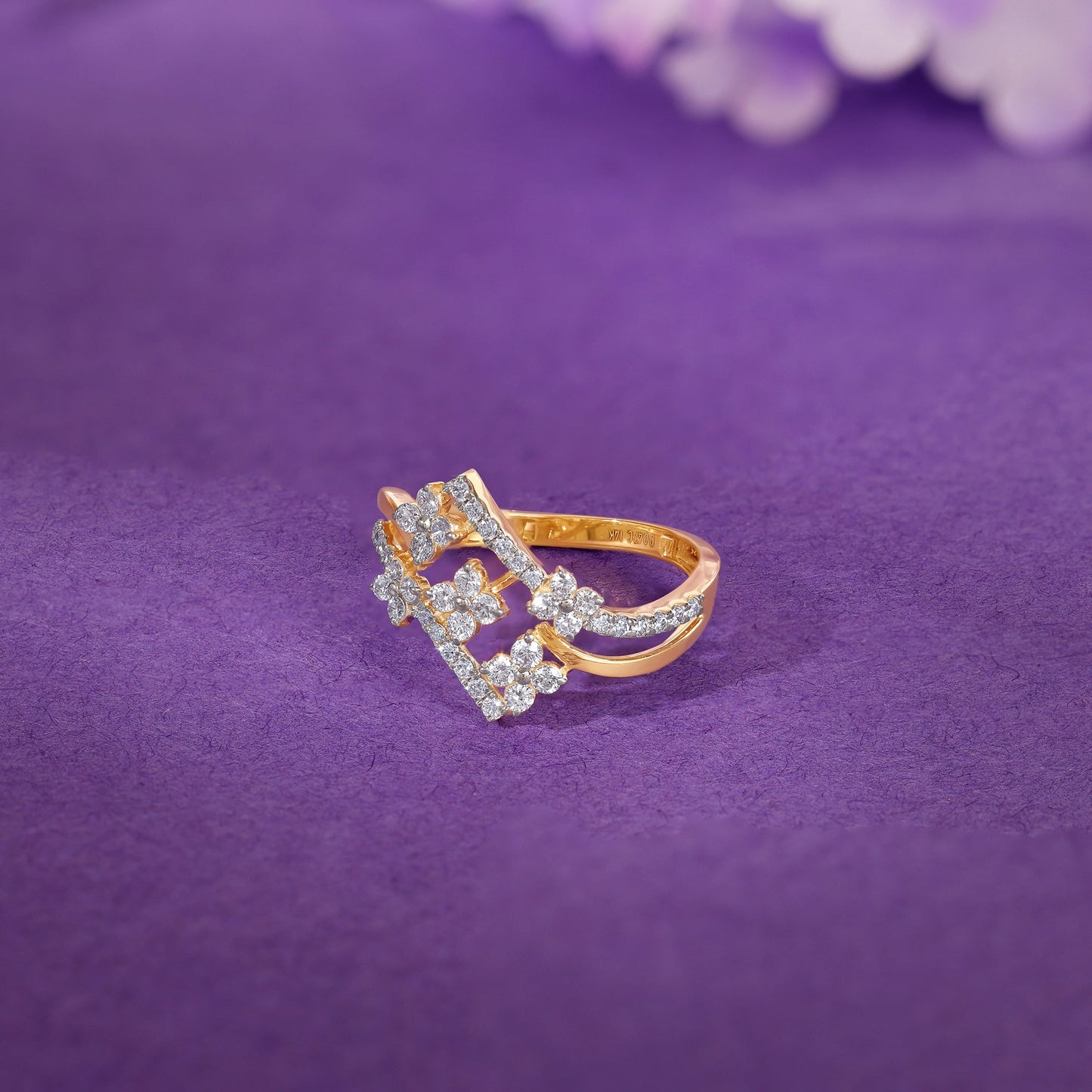 Gold Floral Vibe Lab Grown Diamond Ring