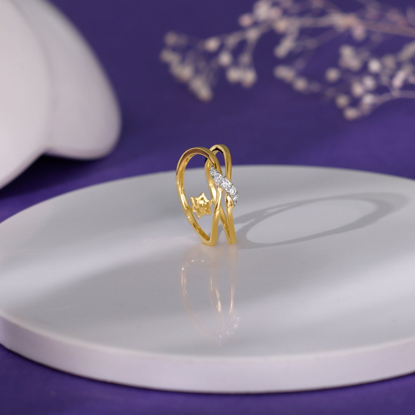 Gold Goldilocks Diamond Ring