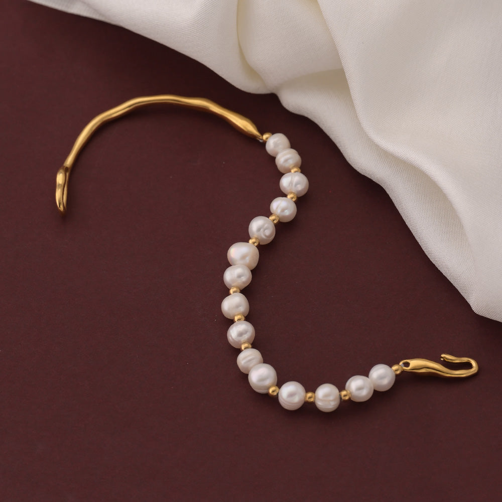 Gilded Harmony Pearl Bracelet