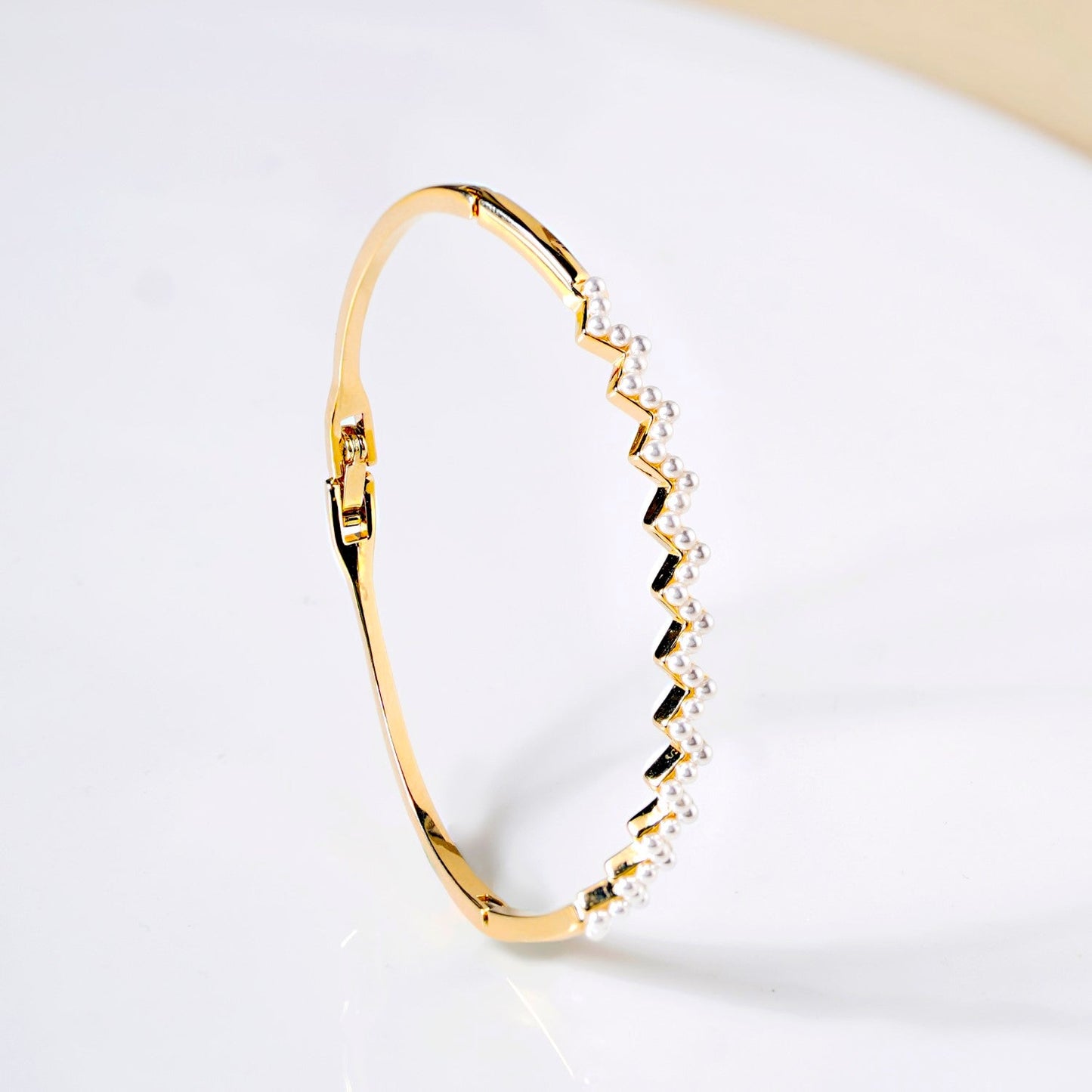 Gold Zigzag Pearl Bracelet