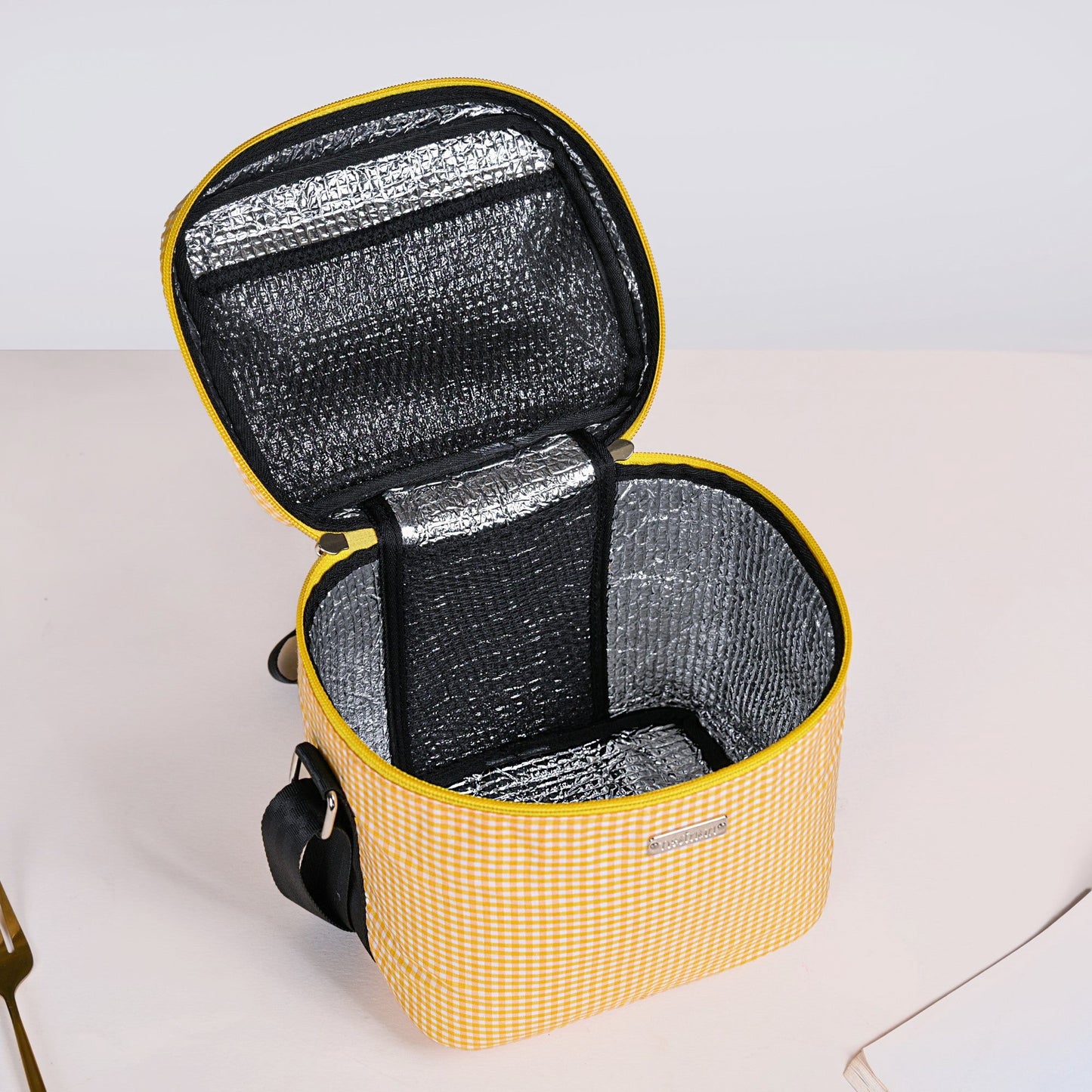 Heat Insulated Lunch Bag With Lunch Box Hamper Yellow
