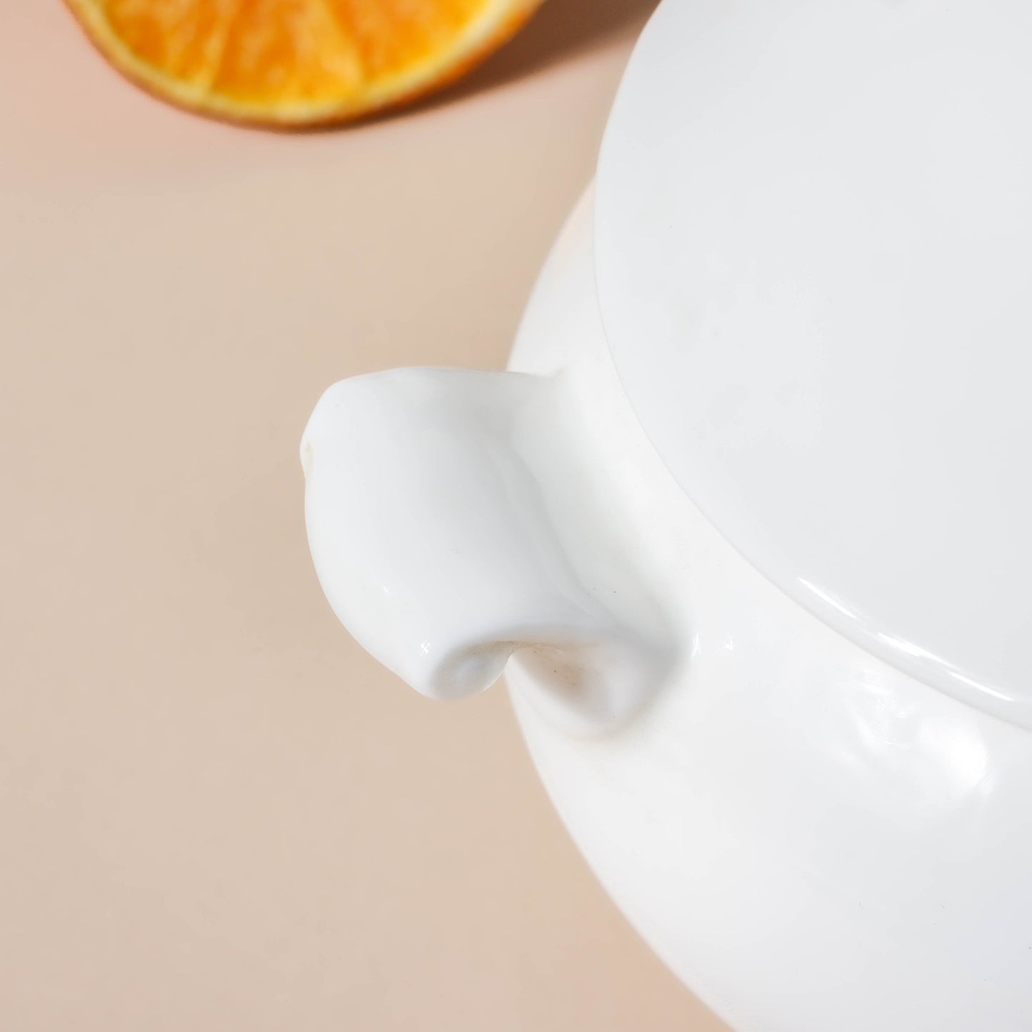 Serena Pearly White Serving Bowl With Lid Small 1 L