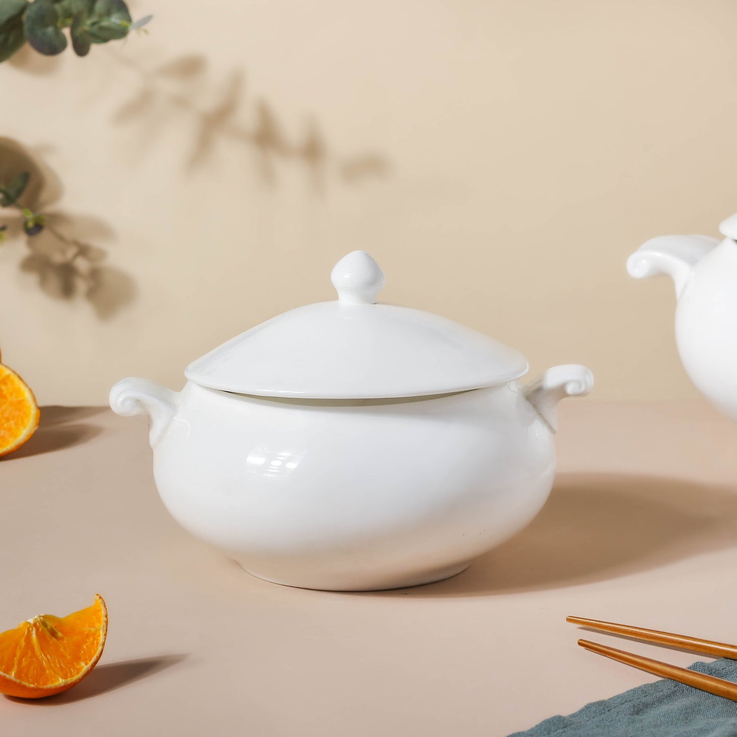 Serena Pearly White Serving Bowl With Lid Small 1 L