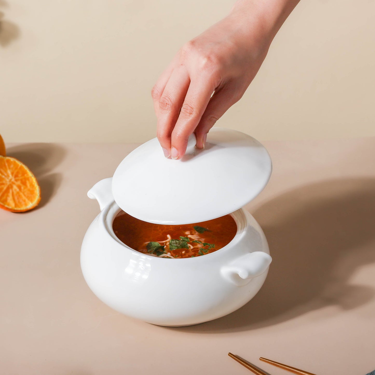 Serena Pearly White Serving Bowl With Lid Small 1 L