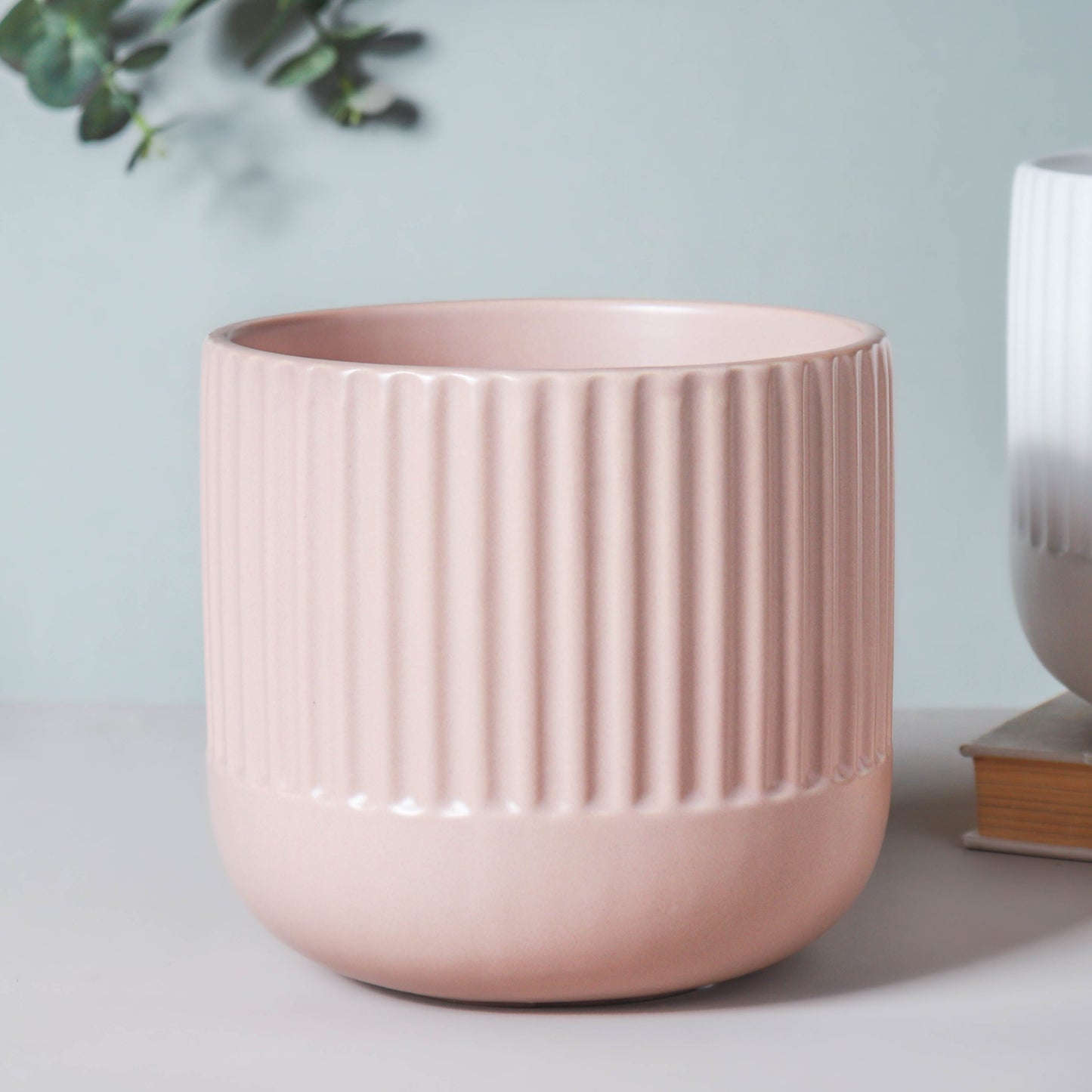 Ribbed Flower Pot
