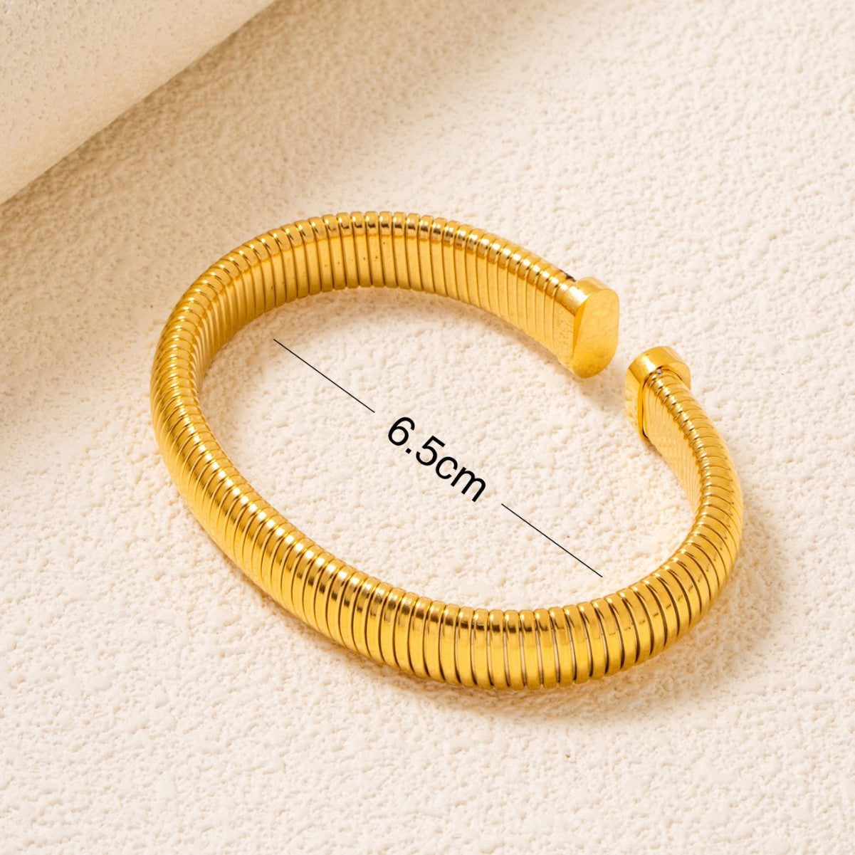 Chunky Ribbed Stretch Cuff Bracelet