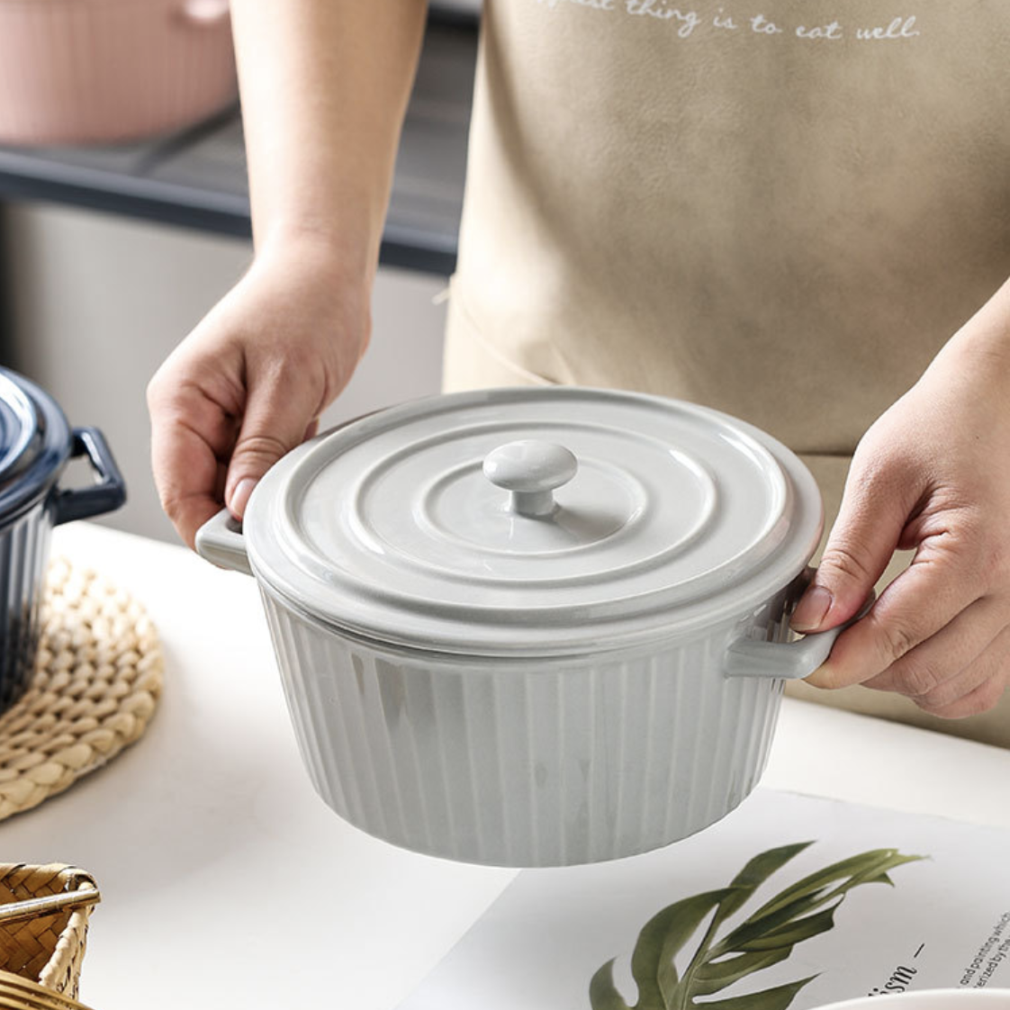 Serving Pot