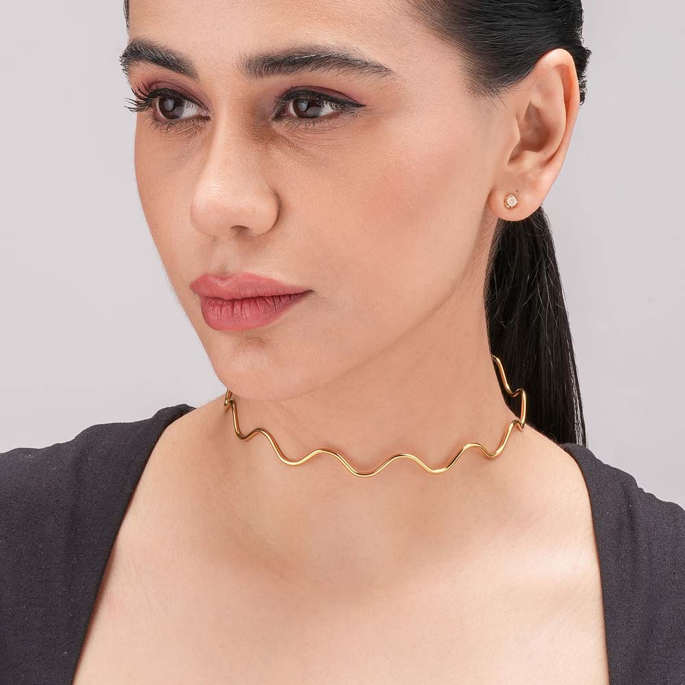 Wavy Whisper Open Choker