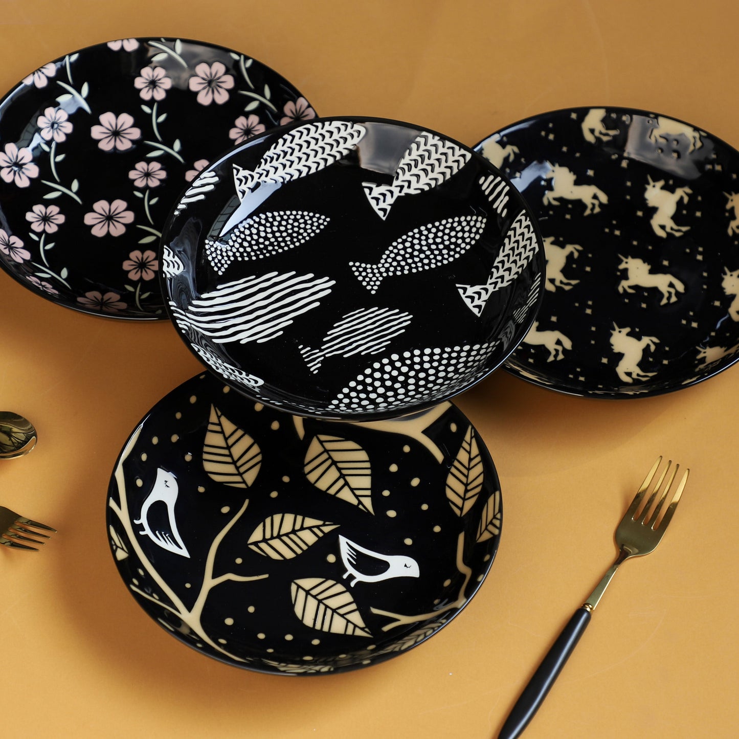 Natura Plates Black