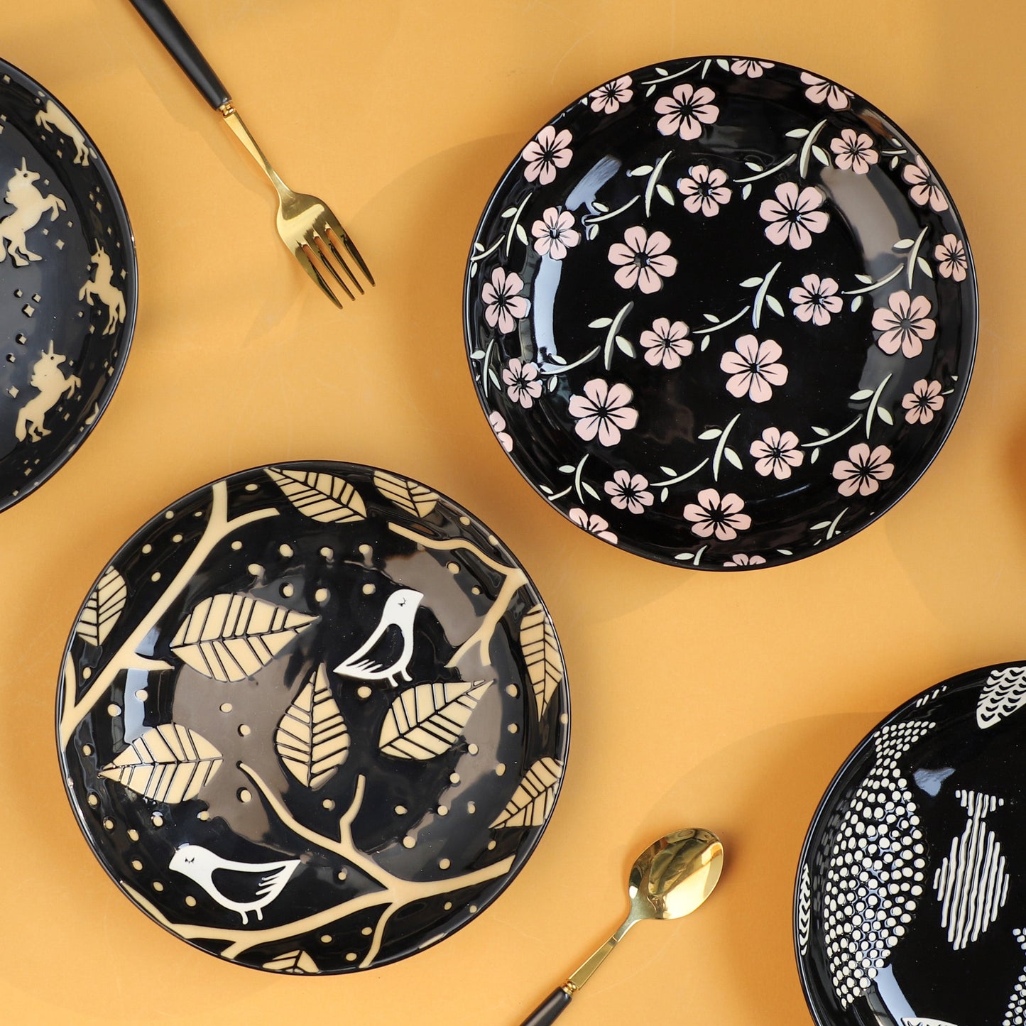 Natura Plates Black