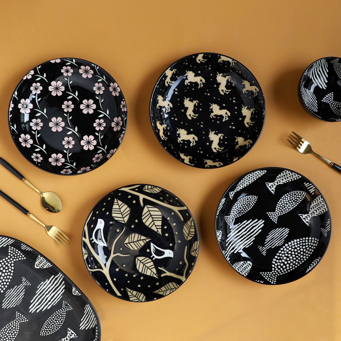 Natura Plates Black