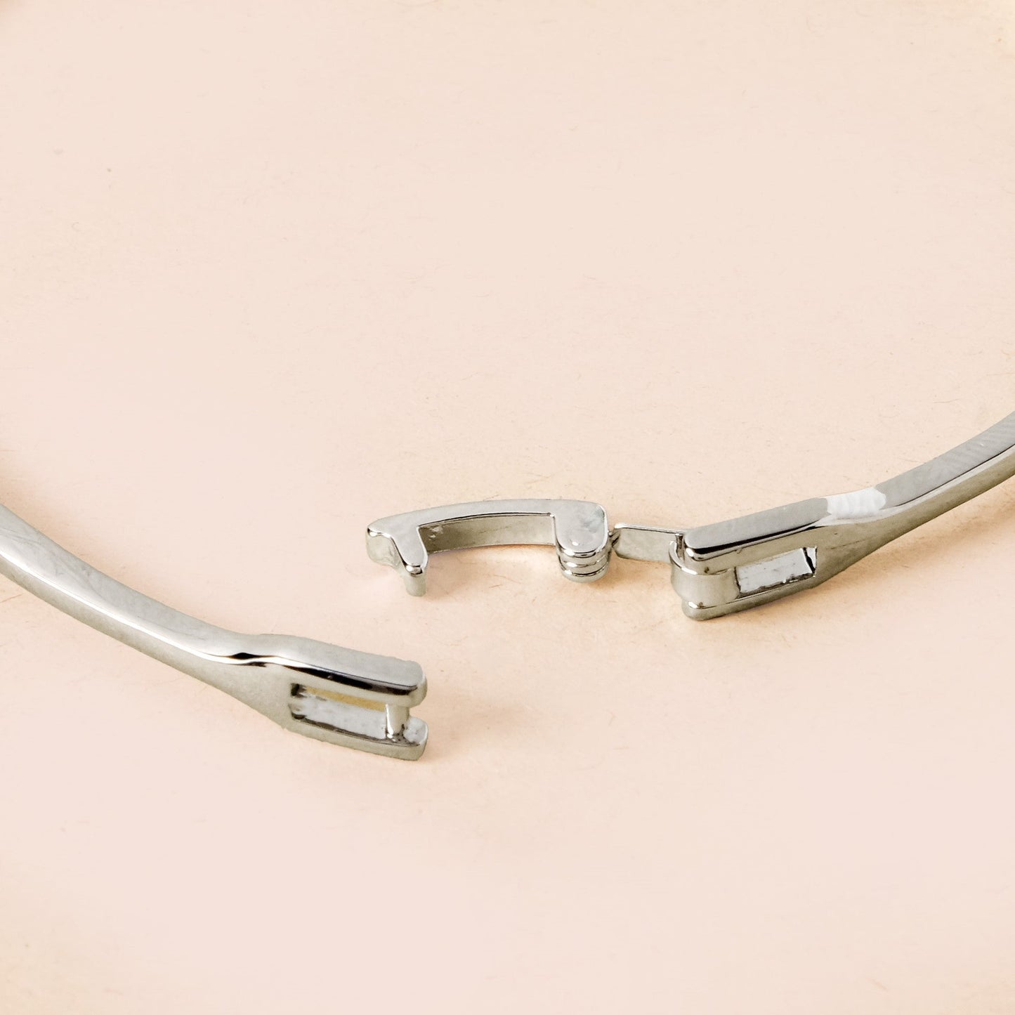 Nautical Glam Seashell Silver Bracelet