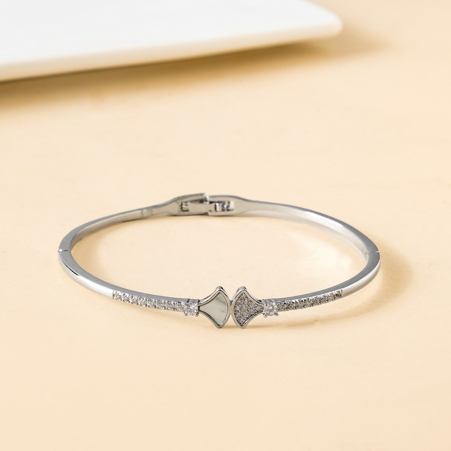 Nautical Glam Seashell Silver Bracelet