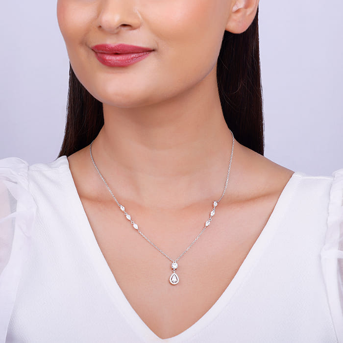 Silver Regal Radiance Necklace