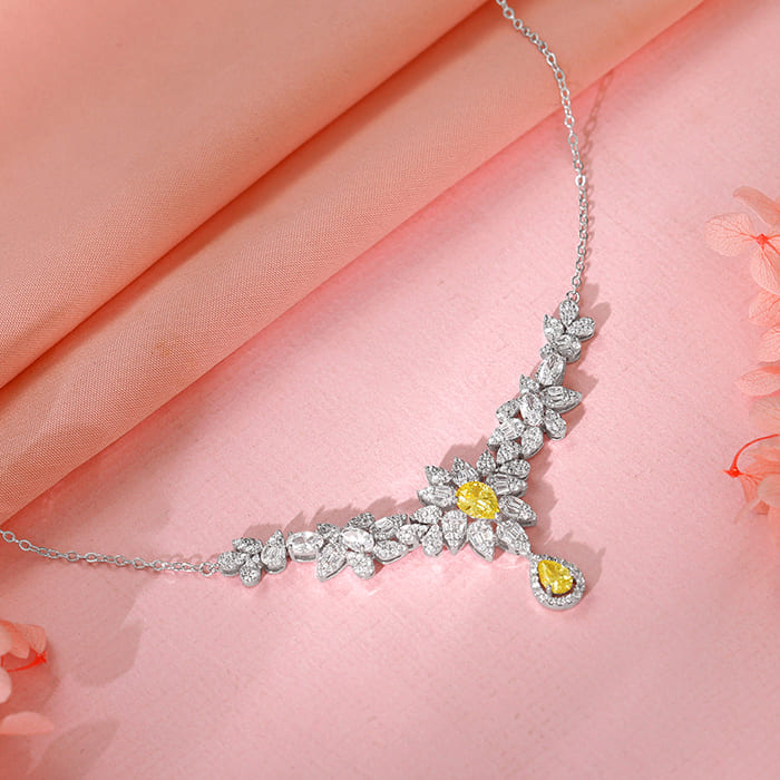 Silver The Fleur Necklace