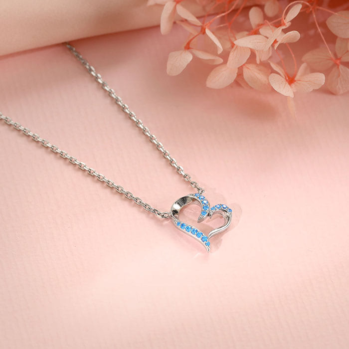 Silver Dewy Heart Necklace