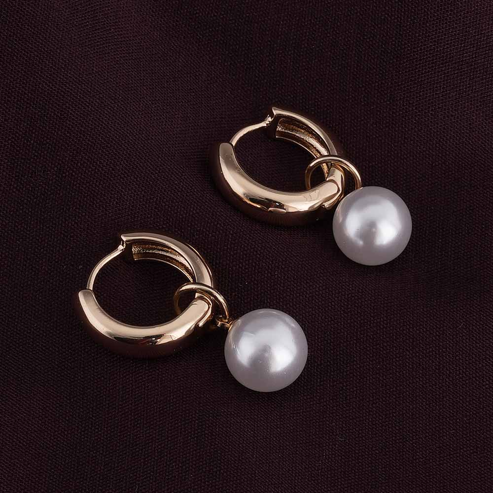 Medium Pearl Hoop Earrings