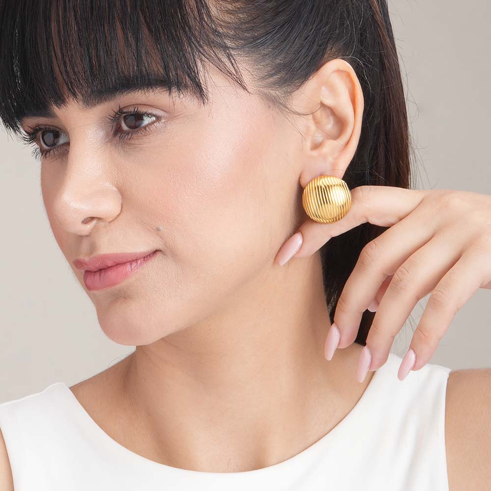 Round Shell Earrings