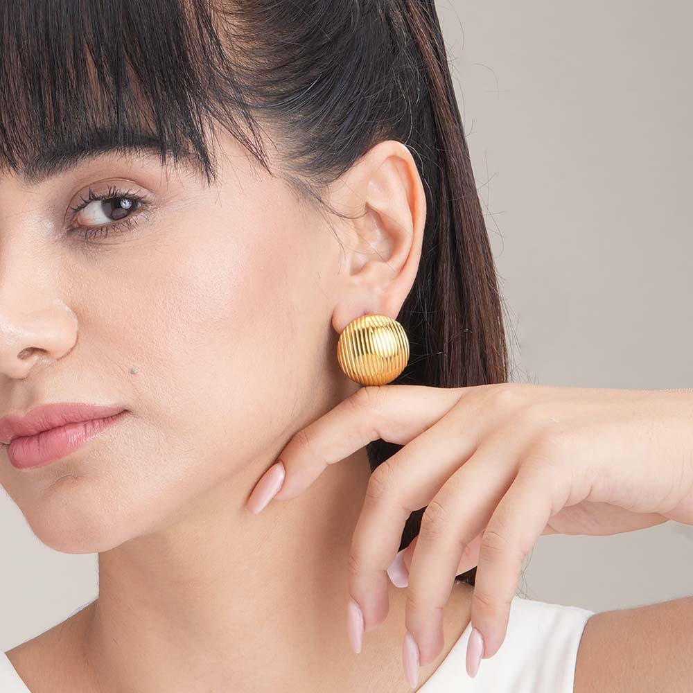 Round Shell Earrings