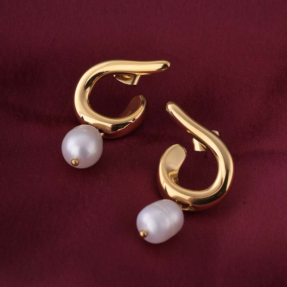Pearl Rhythm Stud Earrings