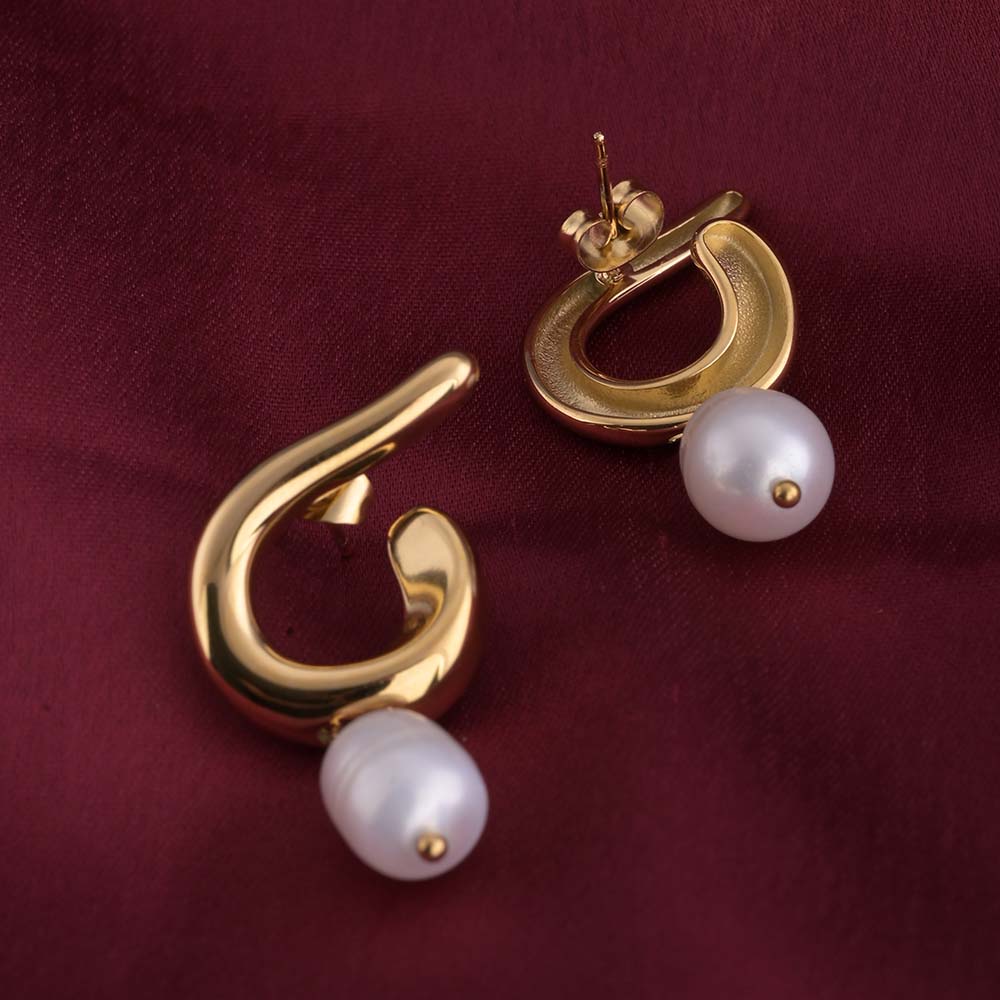 Pearl Rhythm Stud Earrings