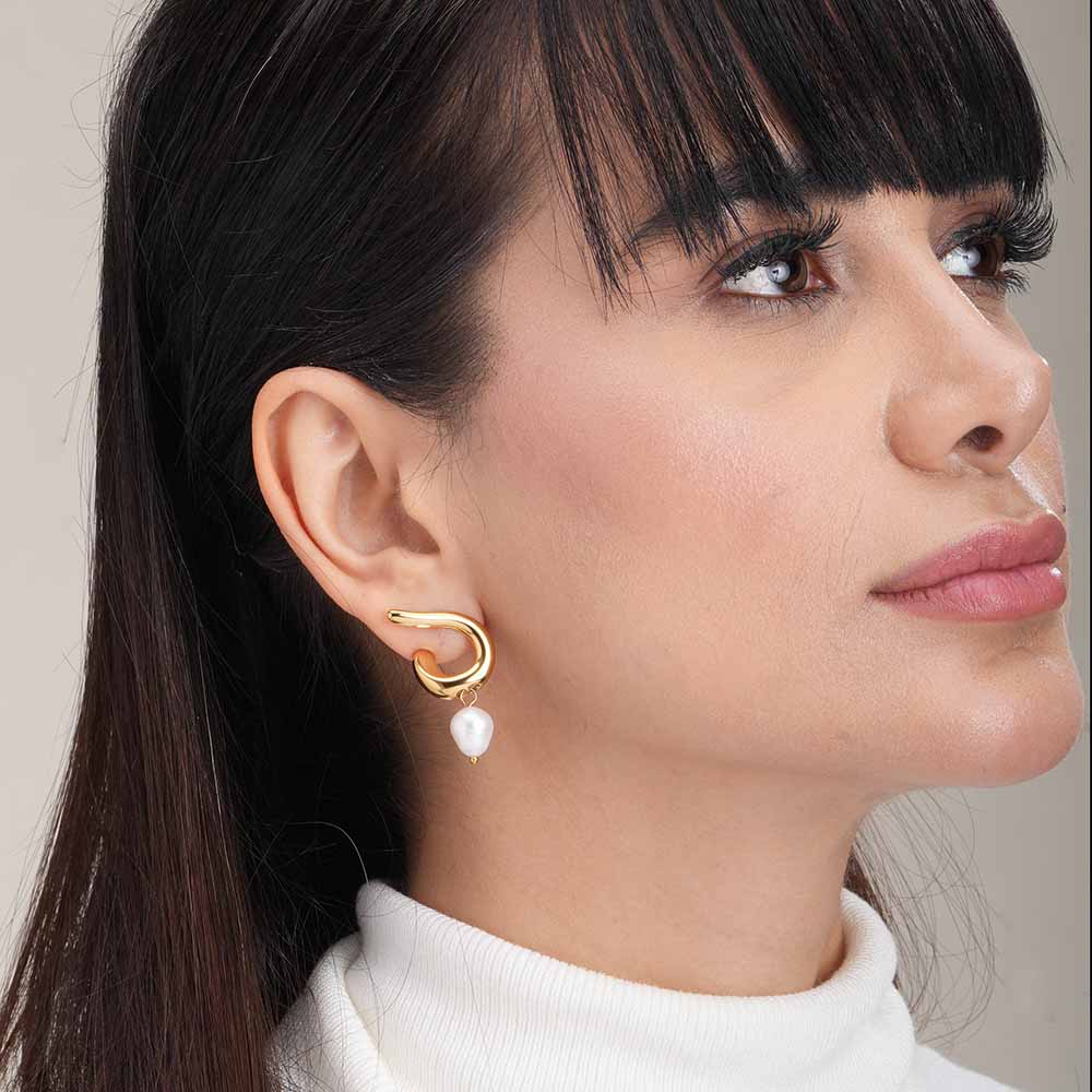 Pearl Rhythm Stud Earrings