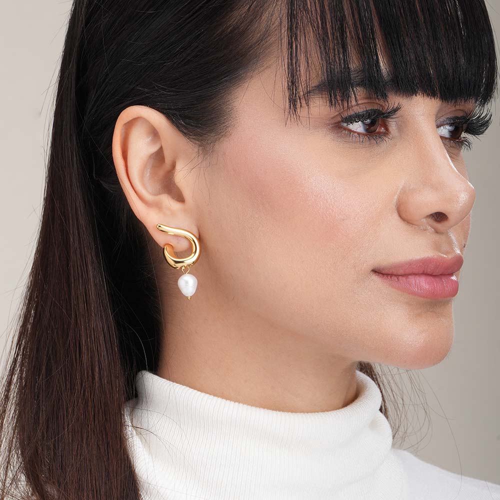 Pearl Rhythm Stud Earrings