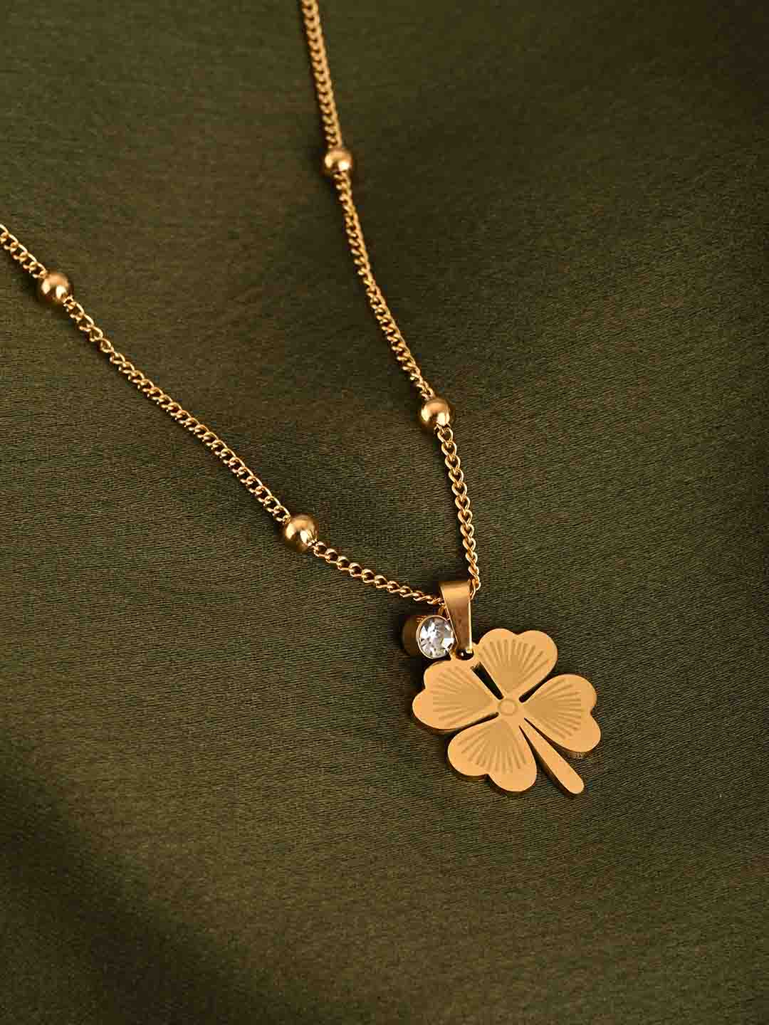 Flower Pendant Necklace