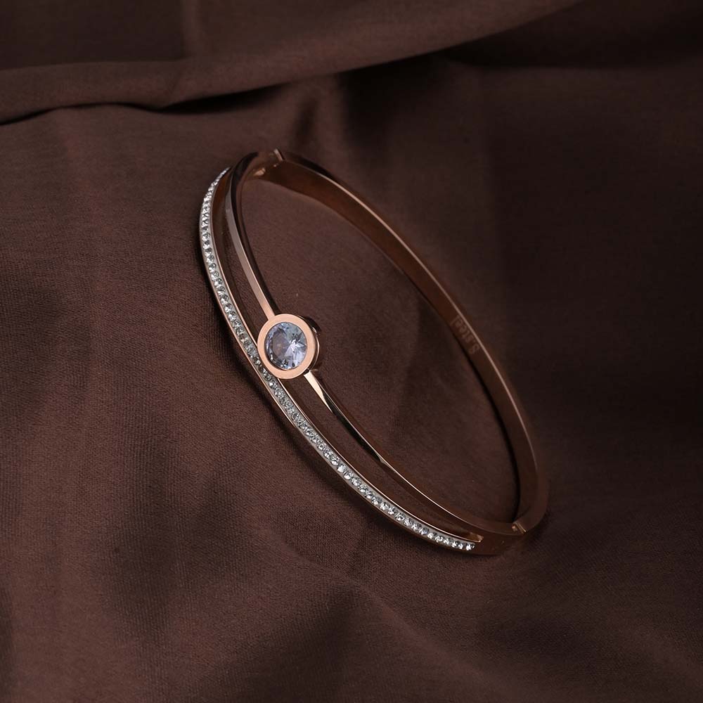 Women's Exquisite 18K Rose Gold-Plated Bracelet with Stones