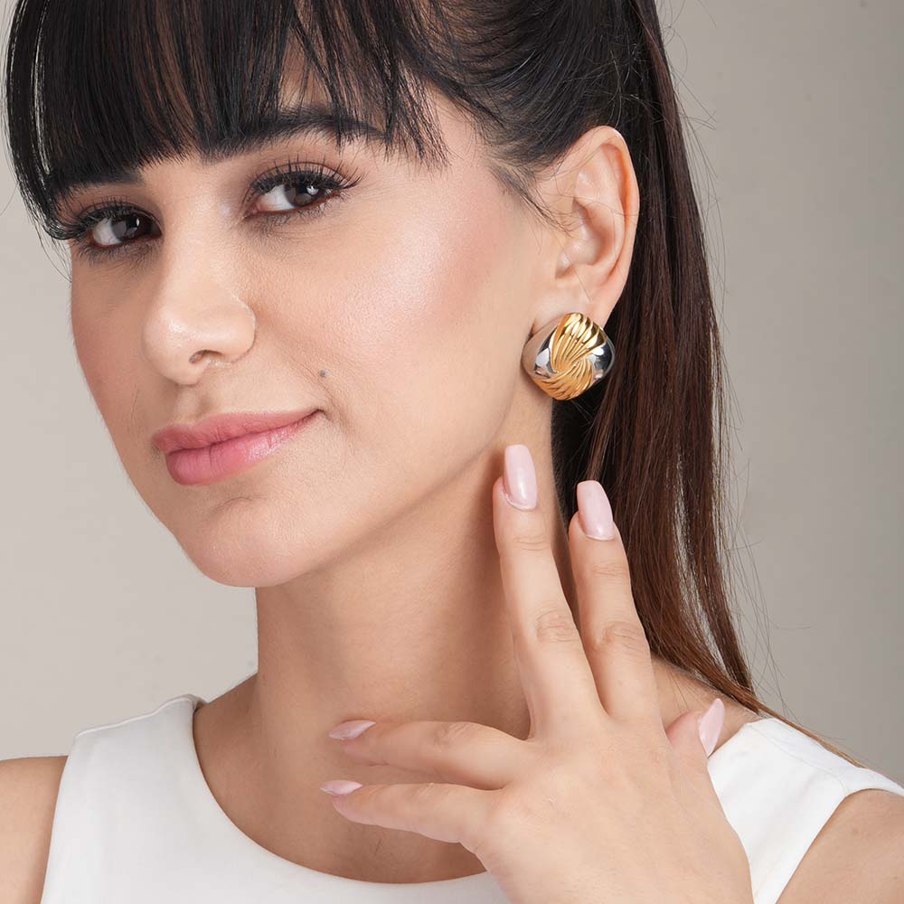 Golden Rays Stud Earrings