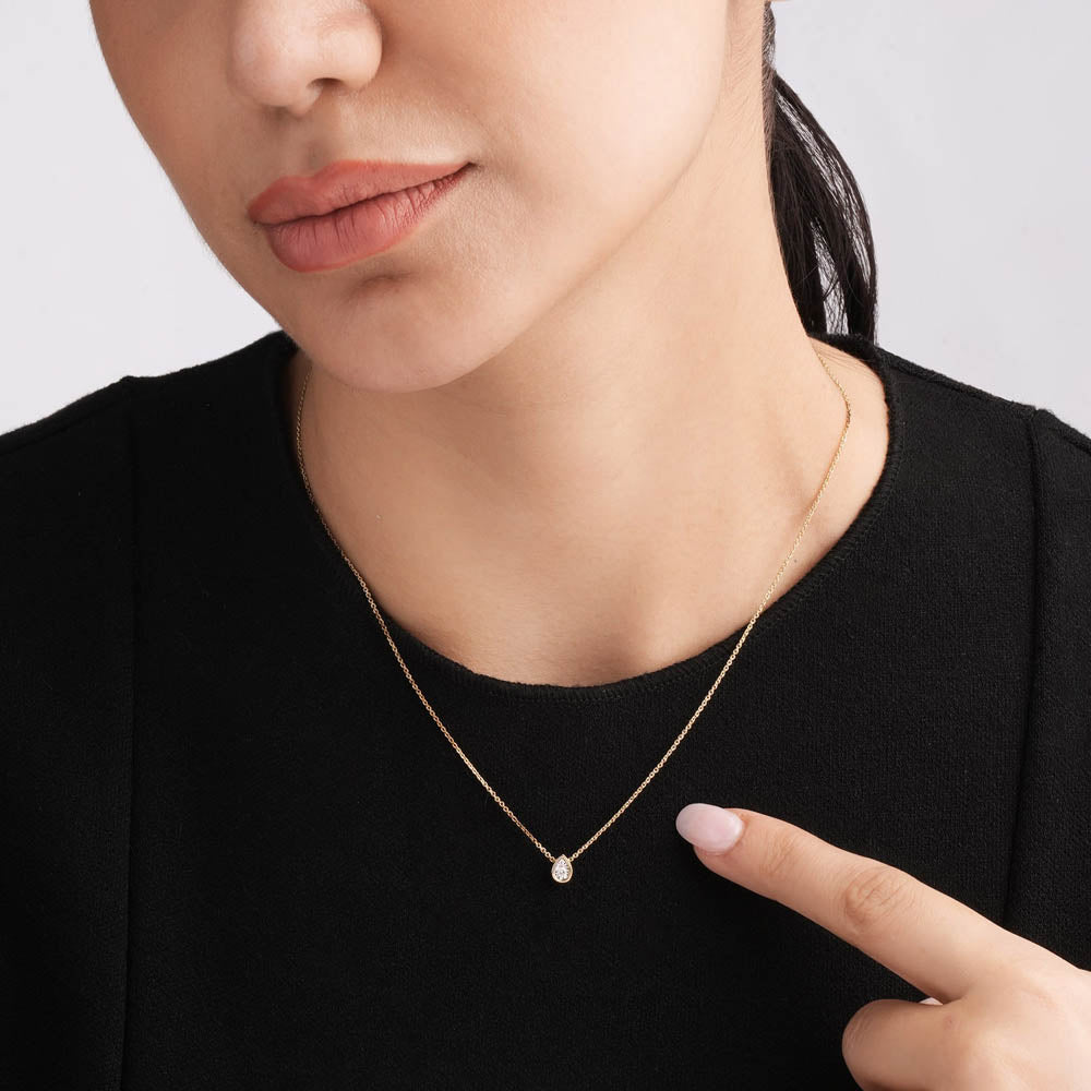 Tear of Light 9KT Gold Lab Grown Diamond Necklace