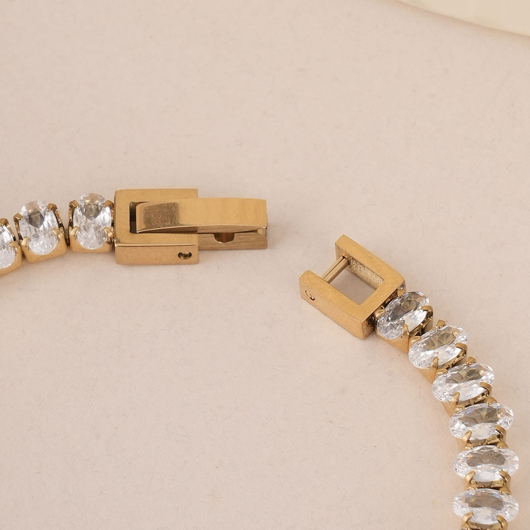 Premium Oval Diamond Bracelet