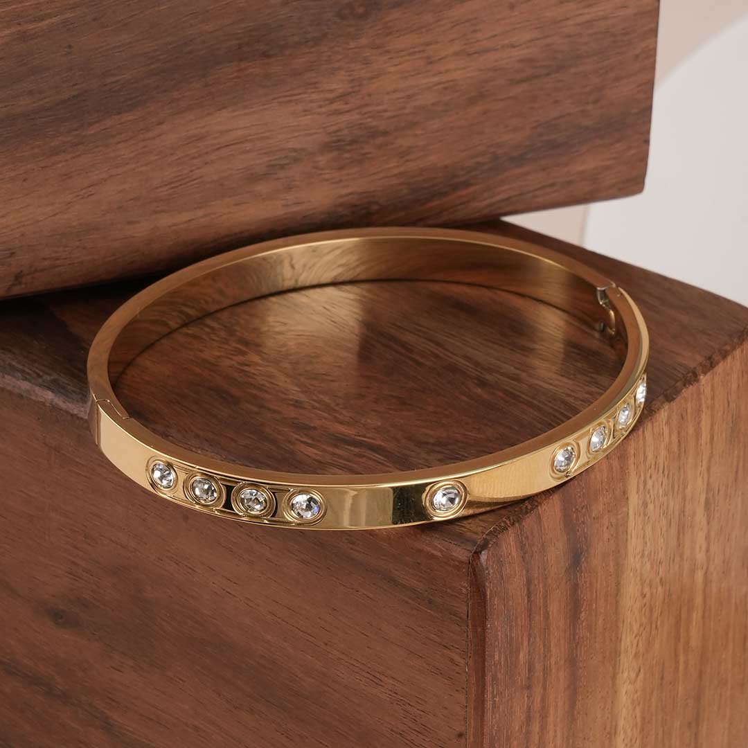 Round Diamond Bangle Bracelet
