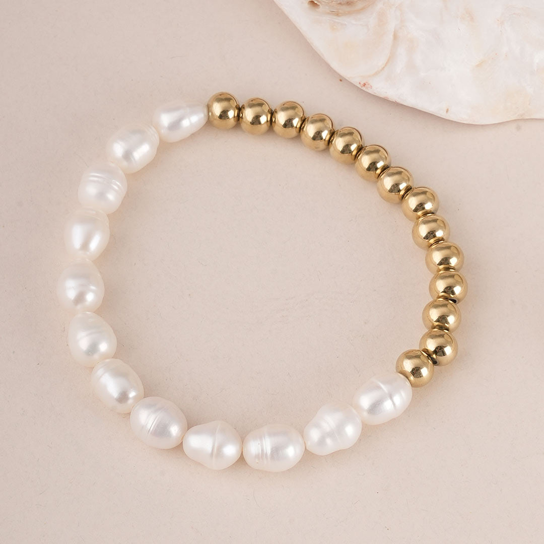 Vintage Pearl Bracelet Set