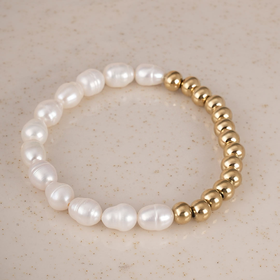 Vintage Pearl Bracelet Set