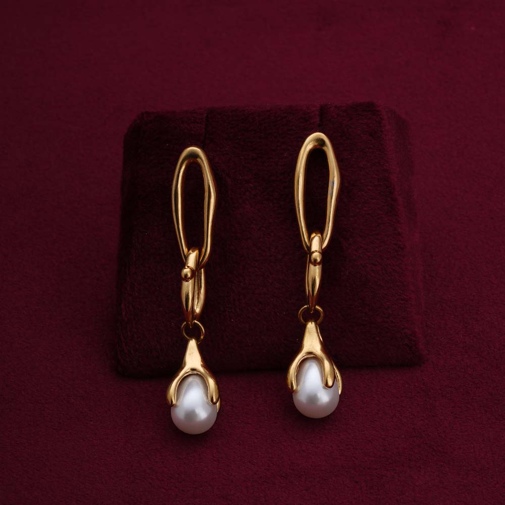 Teardrop Elegance Pearl Earrings