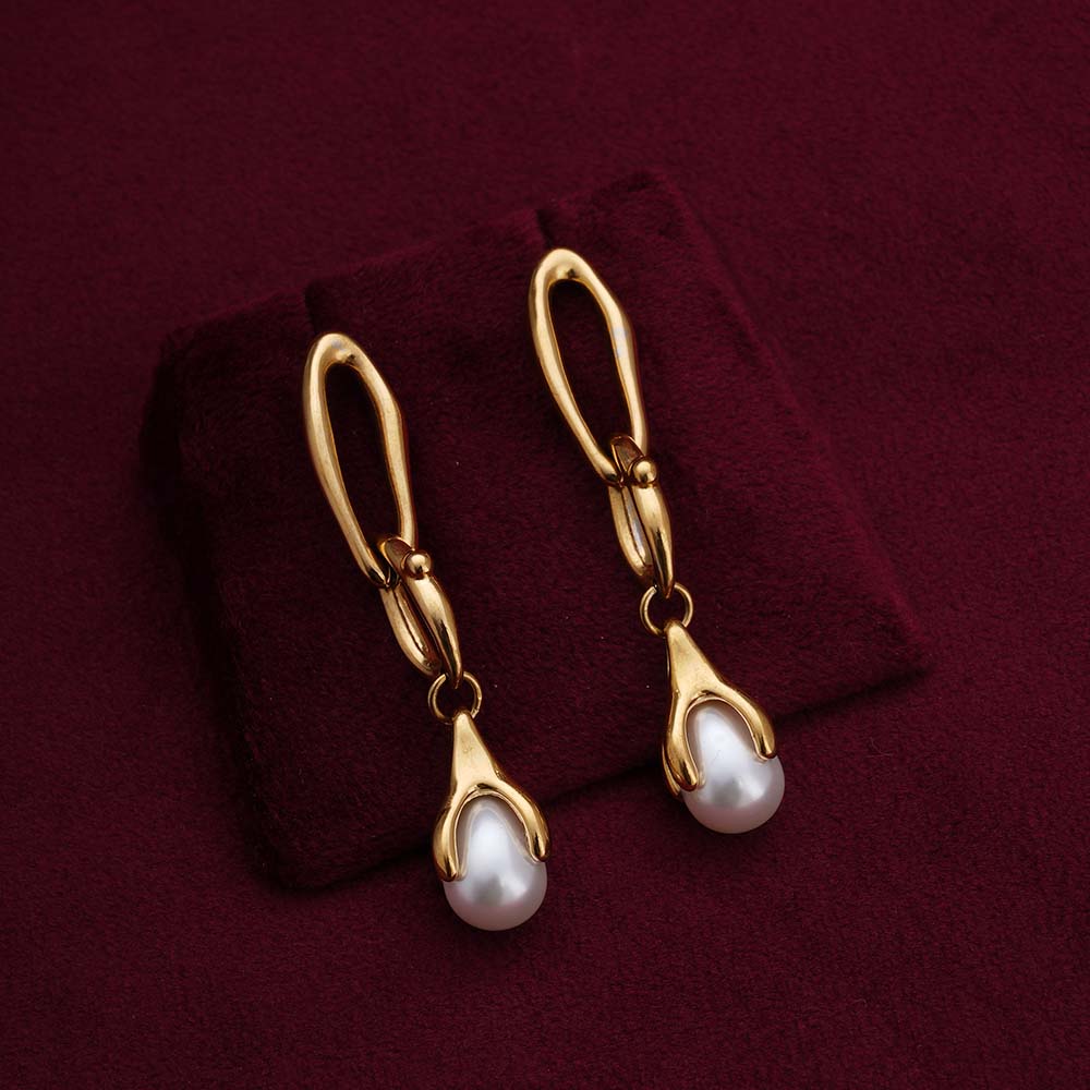 Teardrop Elegance Pearl Earrings