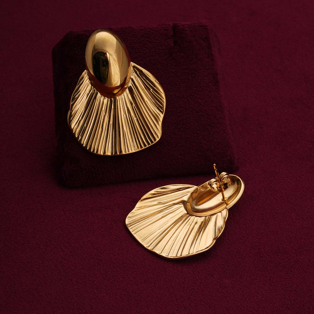Goldfish Tail Shaped Stud Earrings