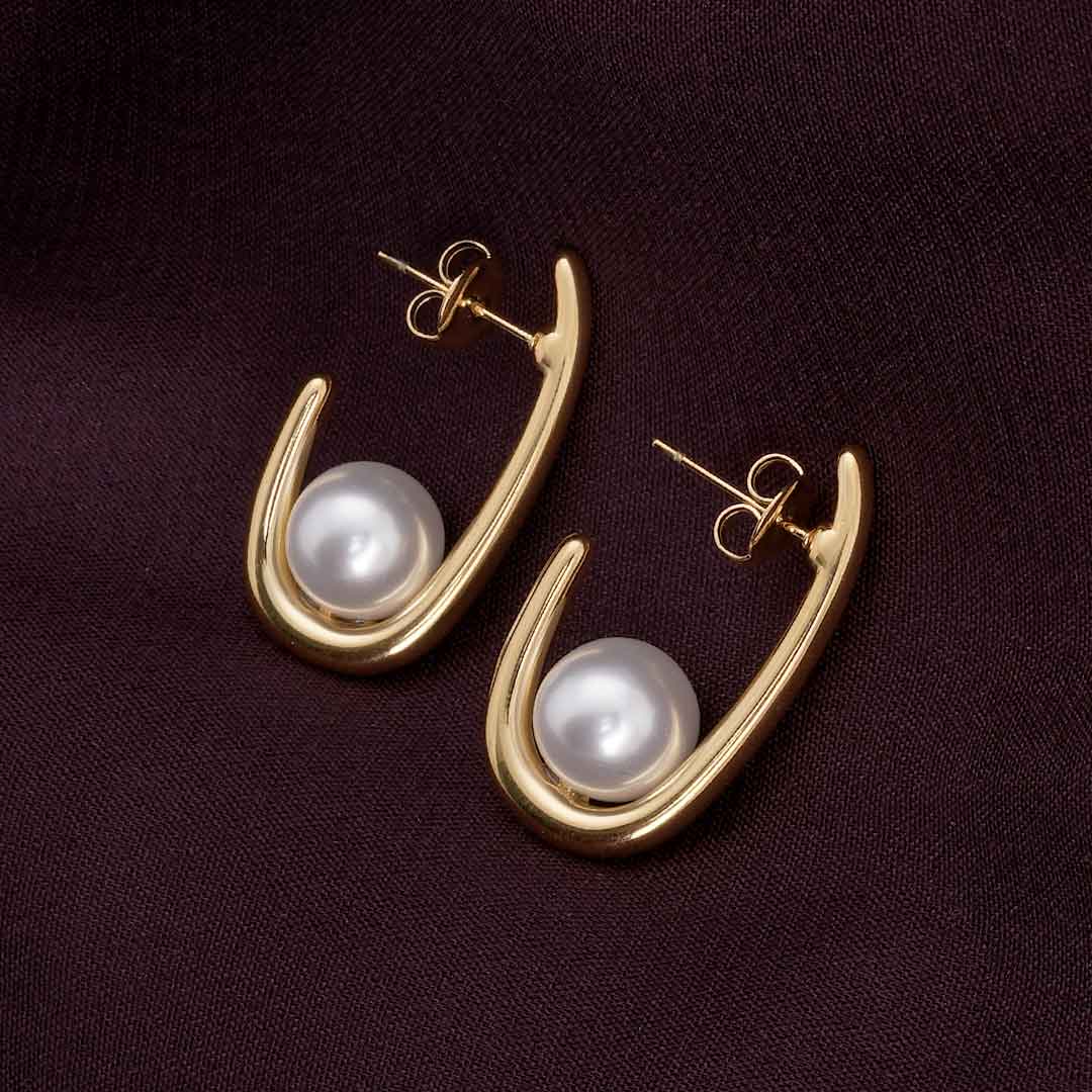 Pearl Elegance Hoop Earrings