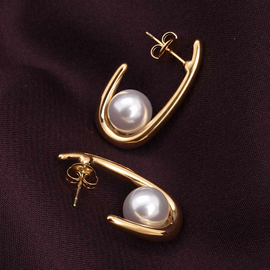 Pearl Elegance Hoop Earrings