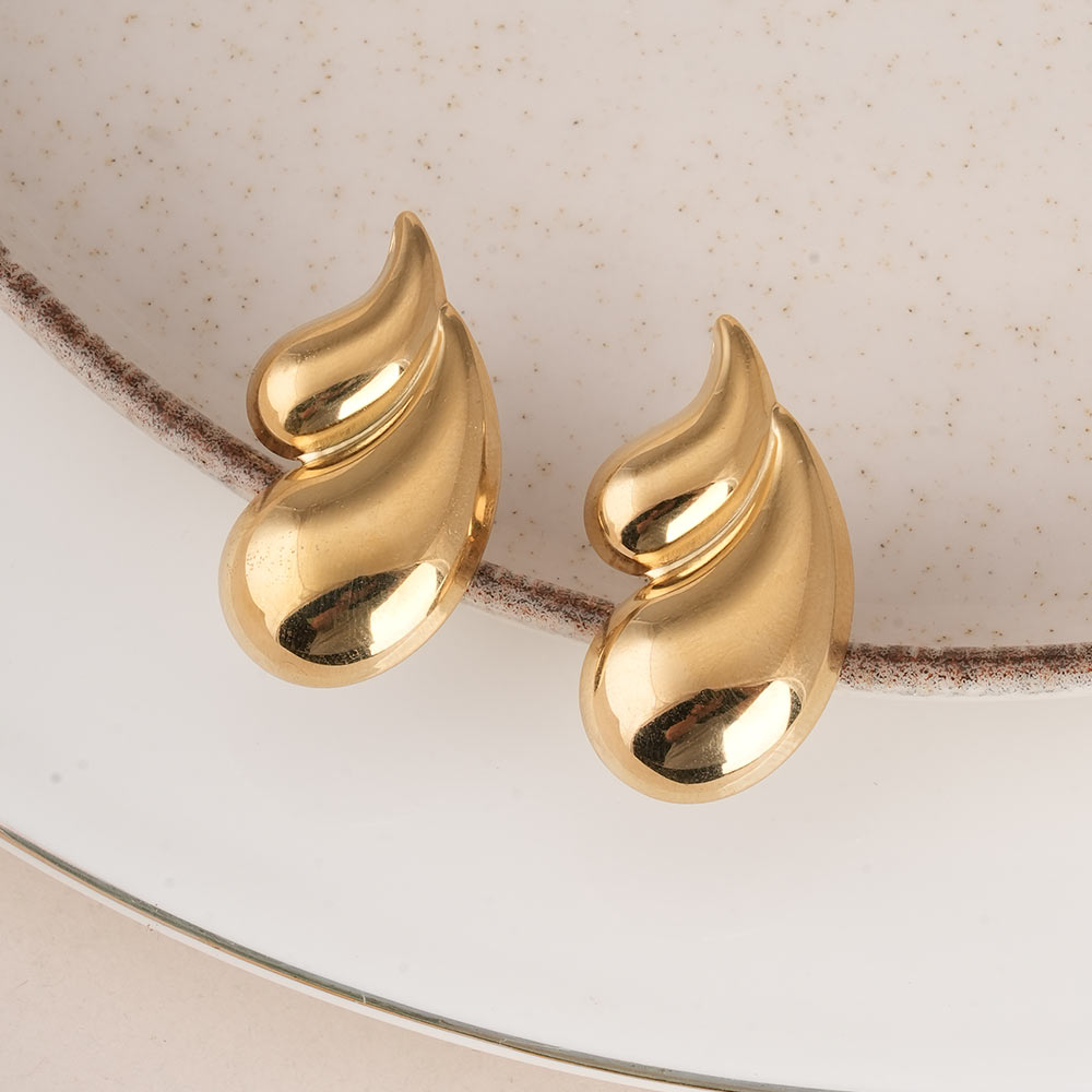 Chic Teardrop Stud Earrings